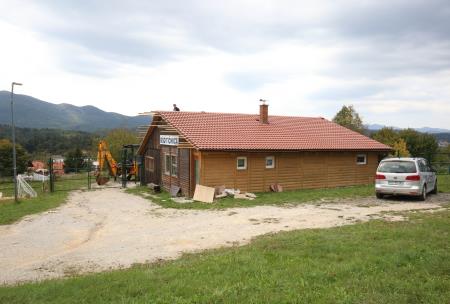 PRENOVA STREHE BK TIČNICA RAKEK 07 FOTO LJUBO VUKELIČ